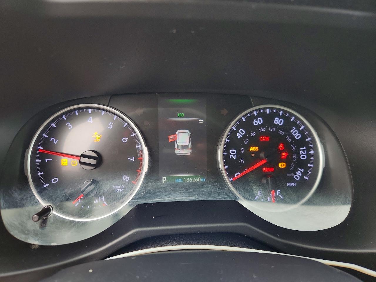 2019 TOYOTA RAV4 LE photo 25