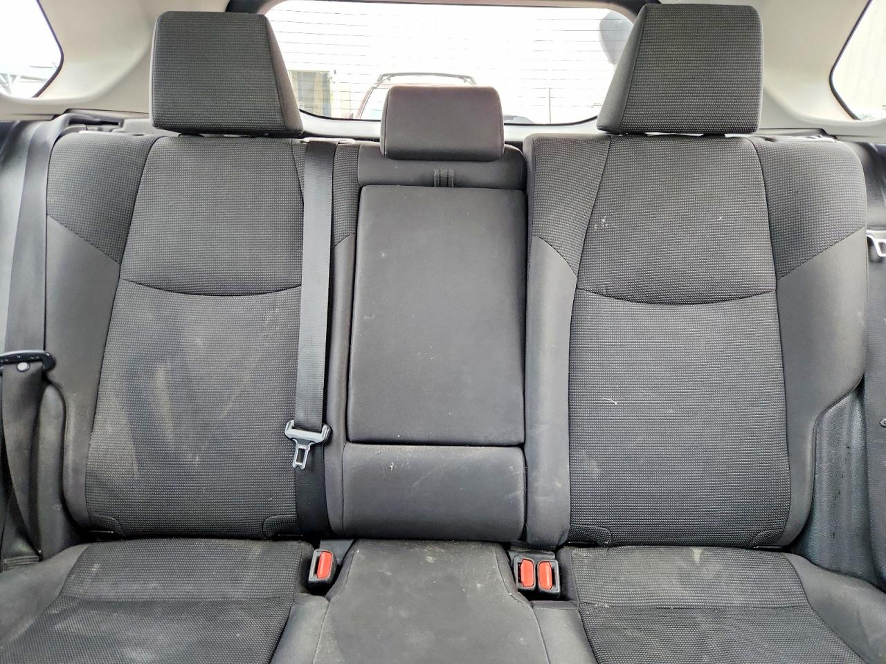 2019 TOYOTA RAV4 LE photo 28