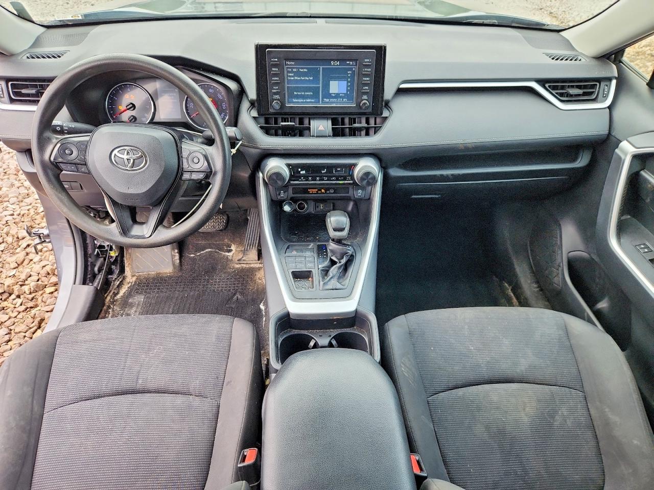 2019 TOYOTA RAV4 LE photo 22