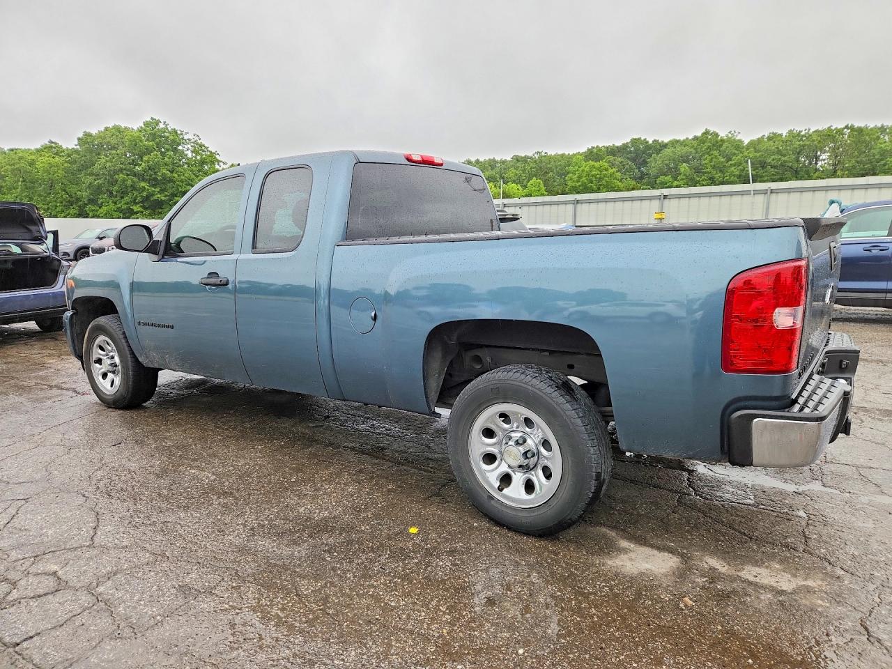 2009 CHEVROLET SILVERADO C1500 photo 3