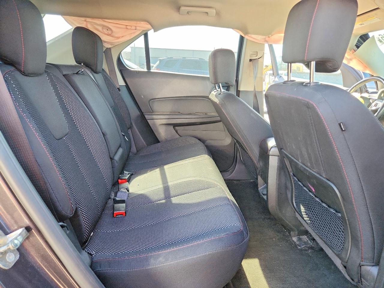 2015 CHEVROLET EQUINOX LT photo 31