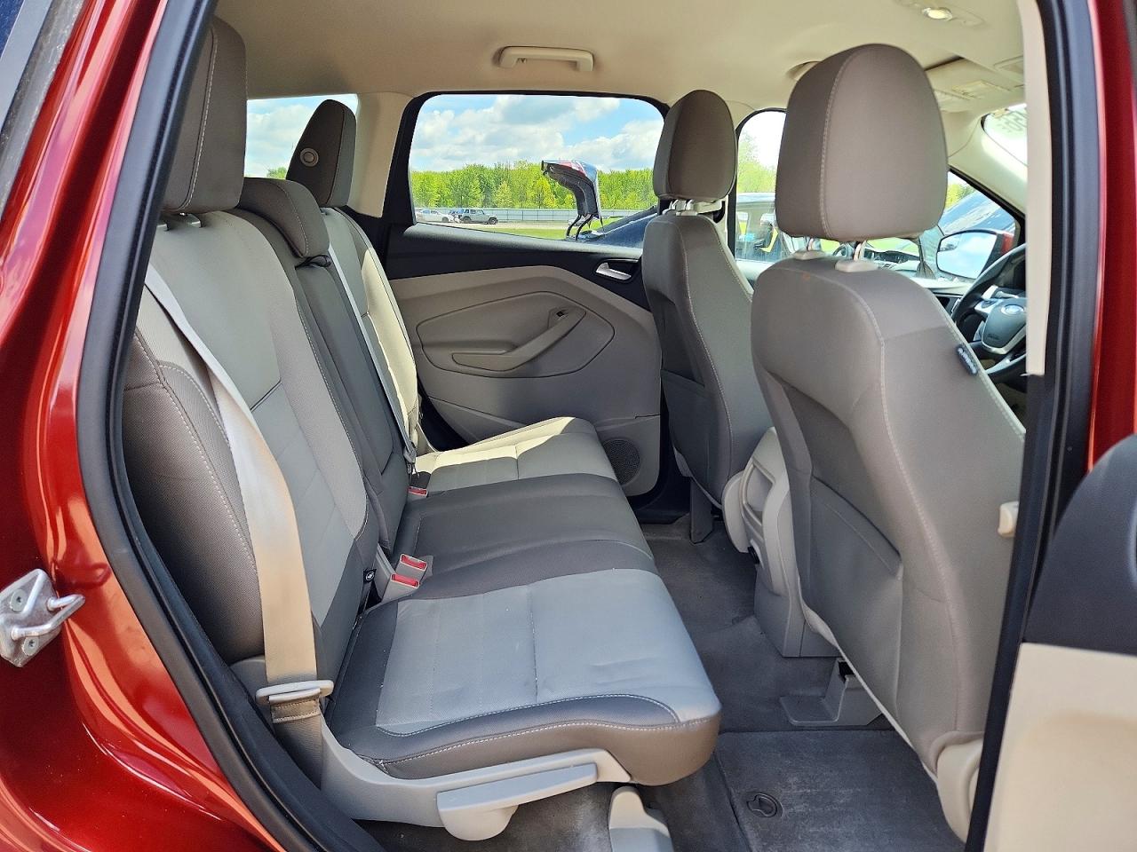 2014 FORD ESCAPE SE photo 28