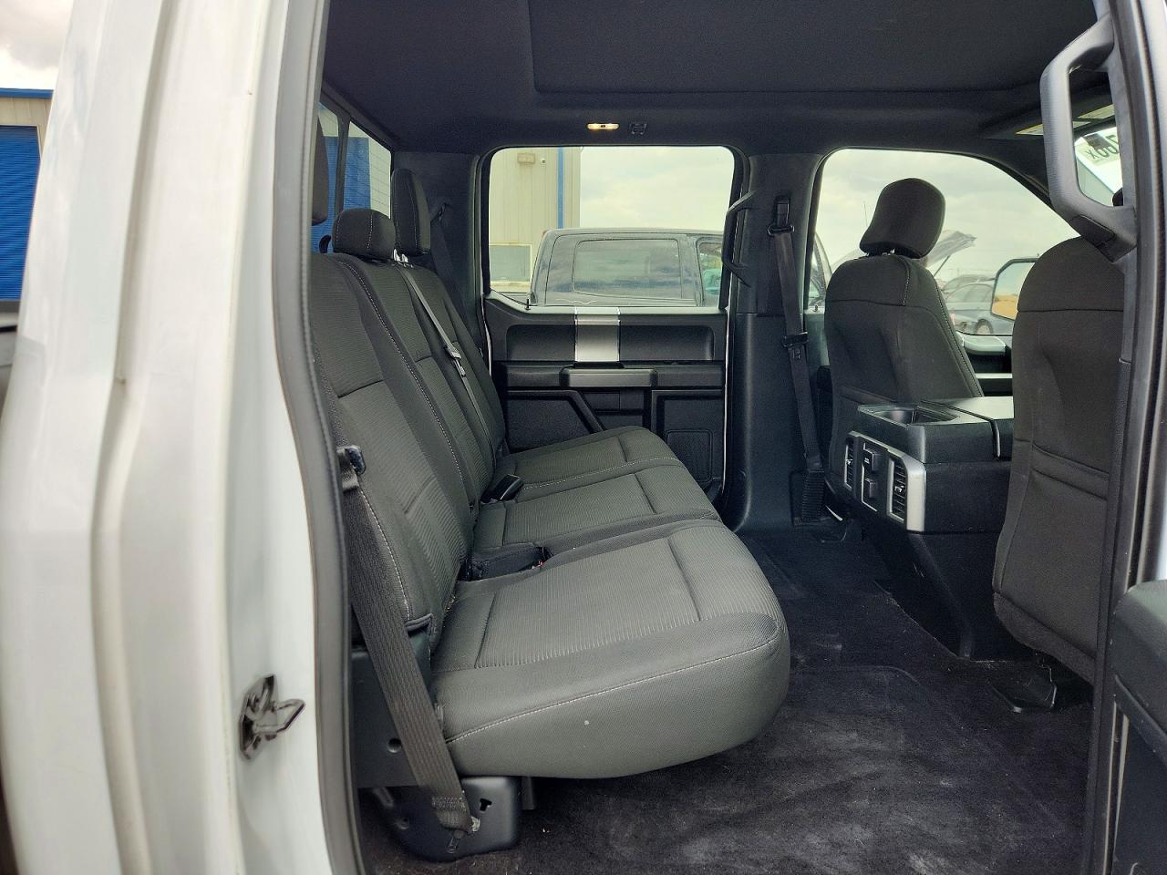 2015 FORD F150 SUPERCREW photo 19