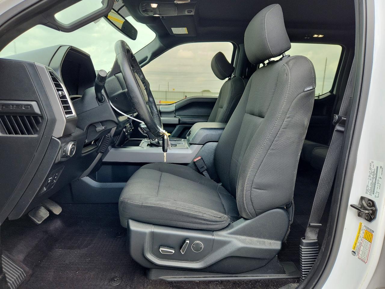 2015 FORD F150 SUPERCREW photo 13