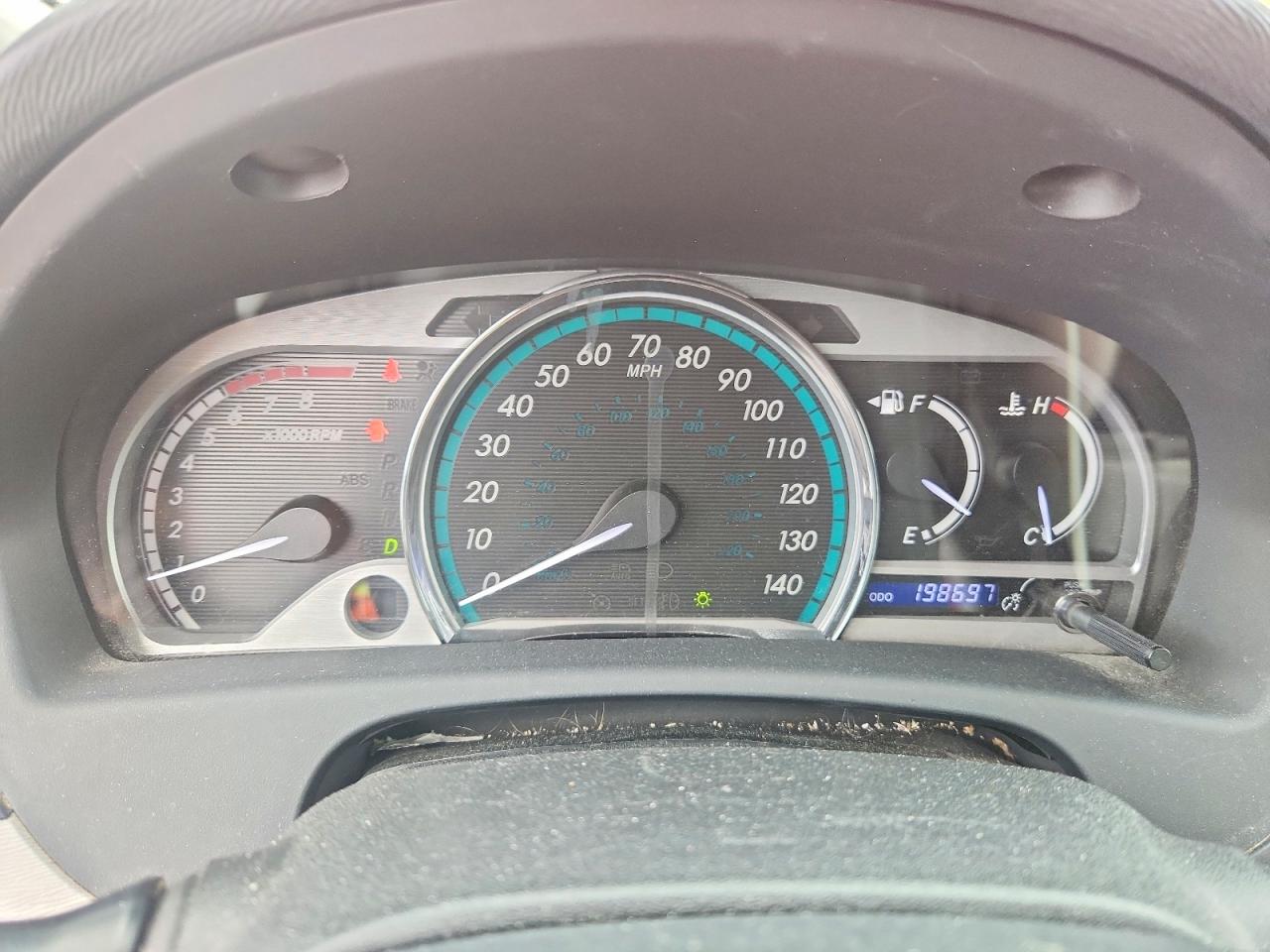 2012 TOYOTA VENZA LE photo 17