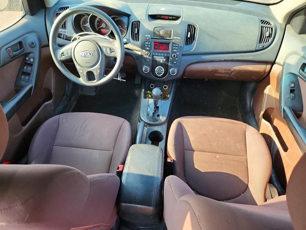 2010 KIA FORTE EX photo 22