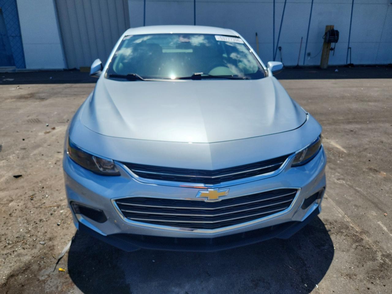 2017 CHEVROLET MALIBU LT photo 5