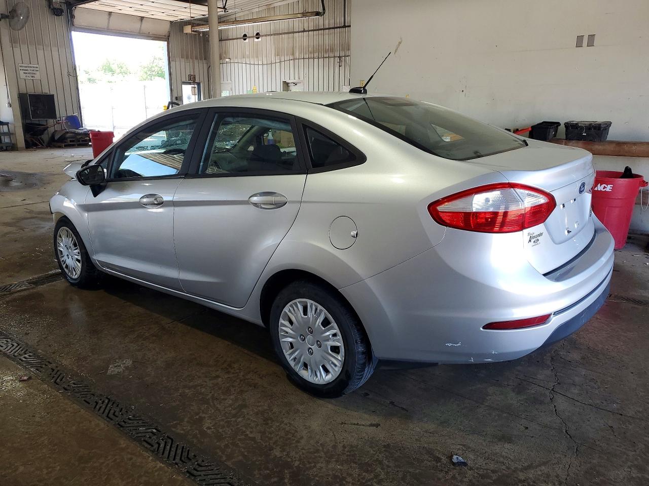2016 FORD FIESTA S photo 3