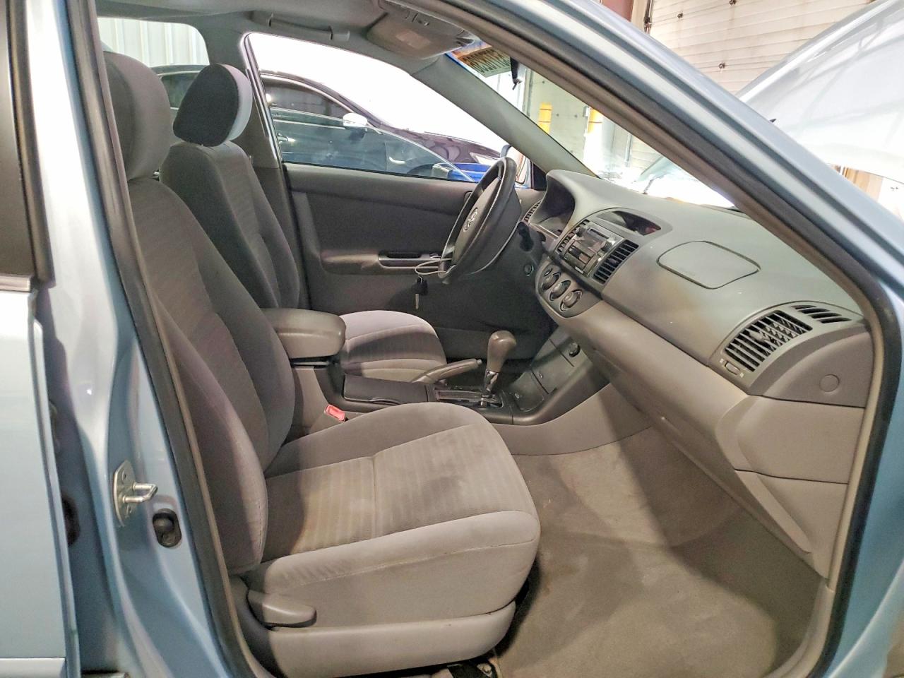2006 TOYOTA CAMRY LE photo 13