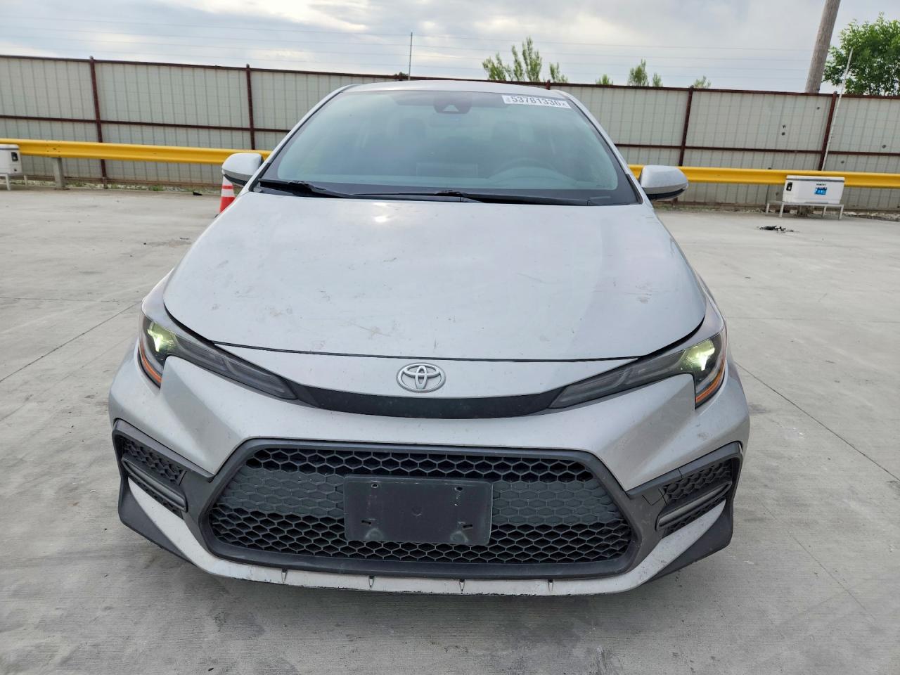 2021 TOYOTA COROLLA SE photo 9