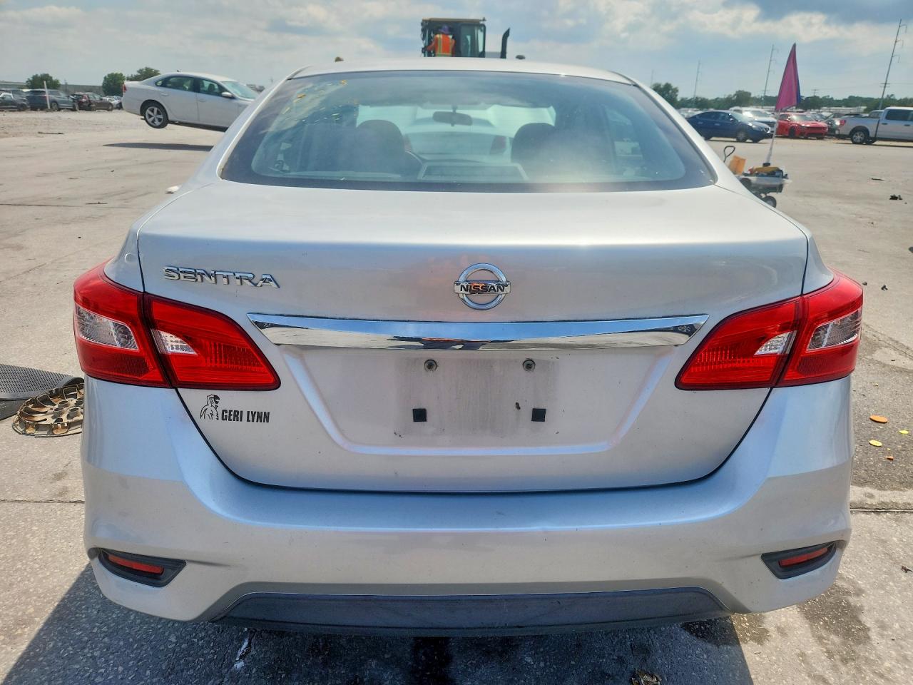2016 NISSAN SENTRA S photo 6