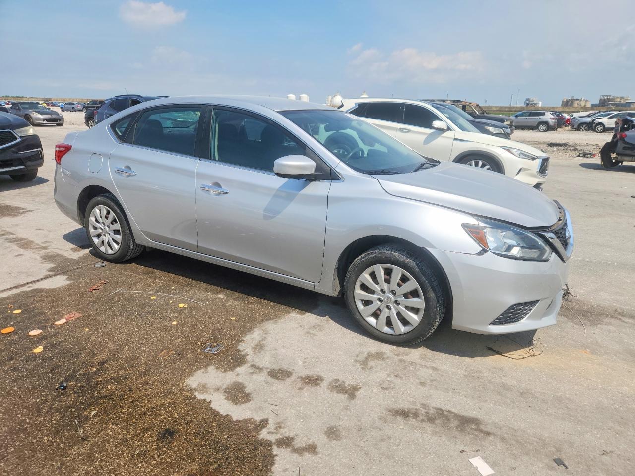 2016 NISSAN SENTRA S photo 4