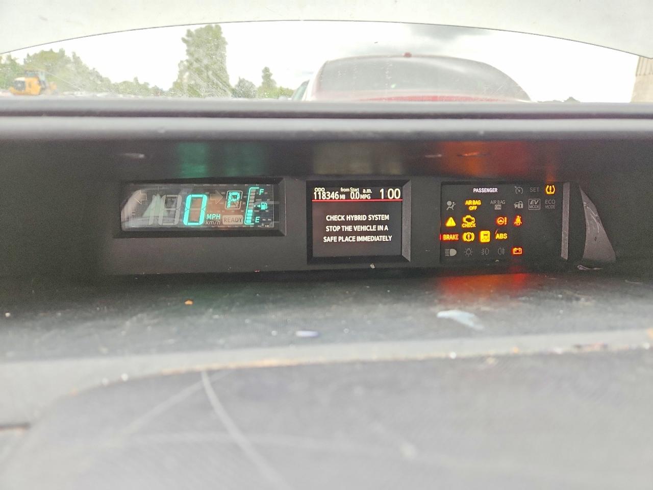 2013 TOYOTA PRIUS C TWO photo 9