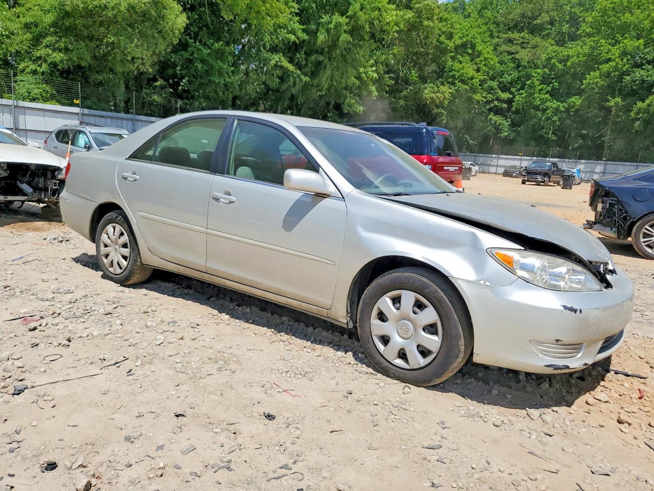 2005 TOYOTA CAMRY LE photo 10