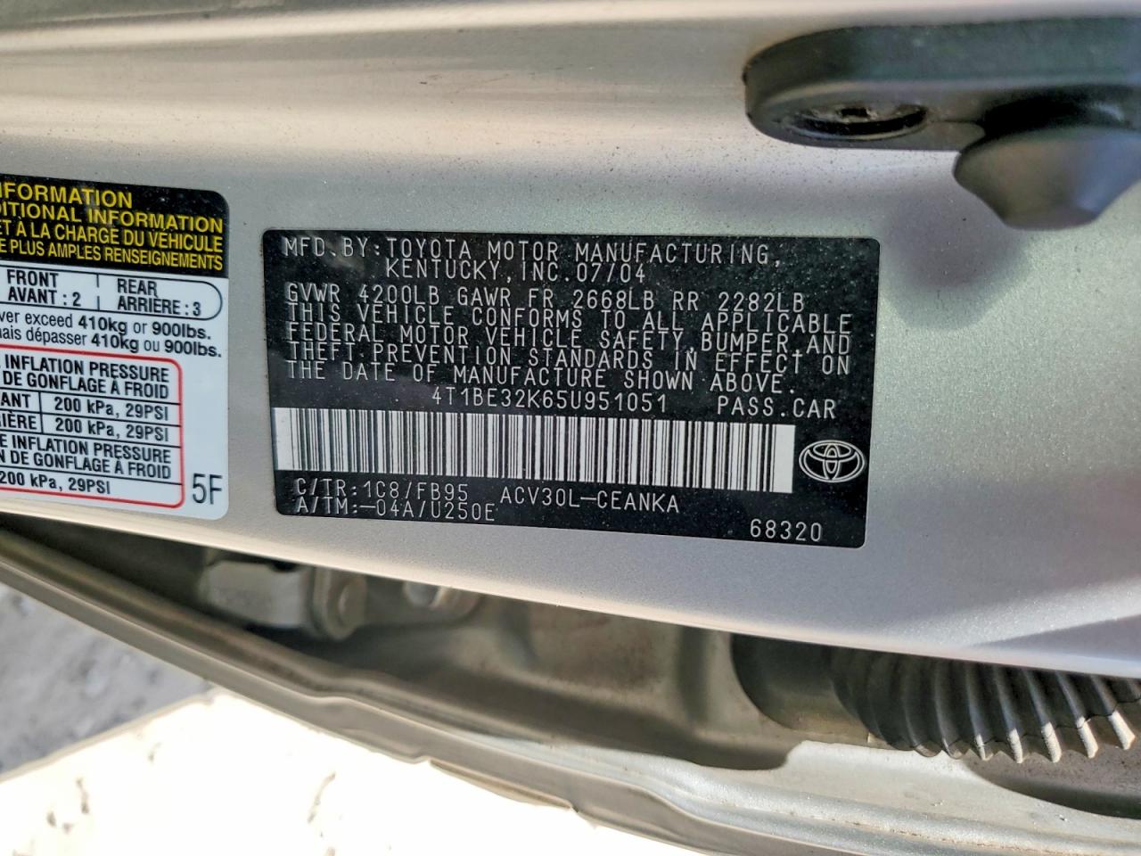 2005 TOYOTA CAMRY LE photo 34