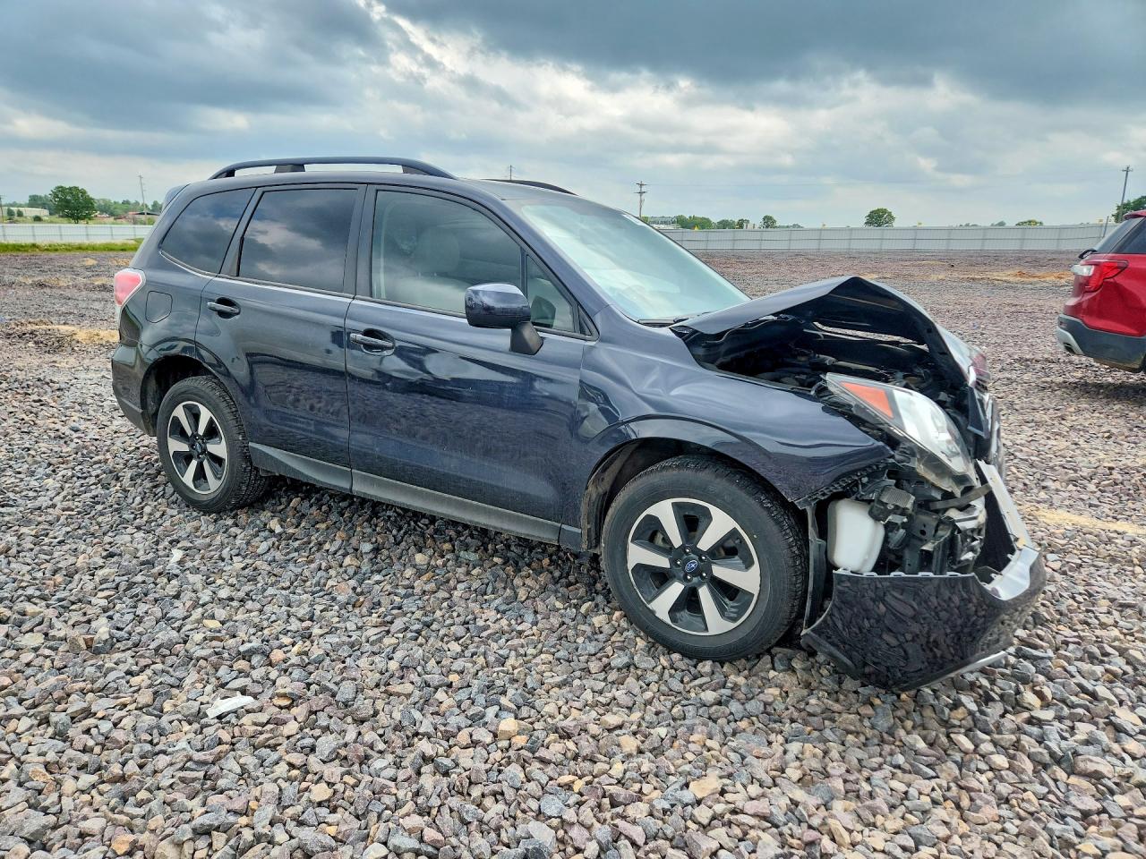 2018 SUBARU FORESTER photo 4