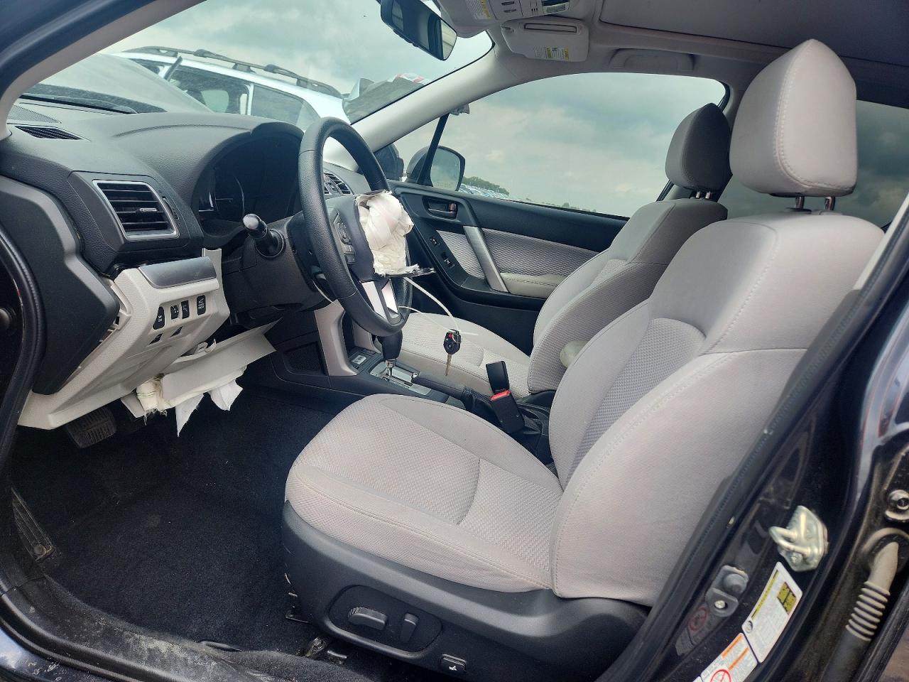2018 SUBARU FORESTER photo 7