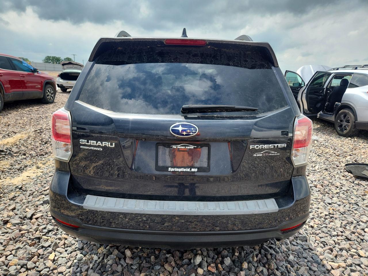2018 SUBARU FORESTER photo 6