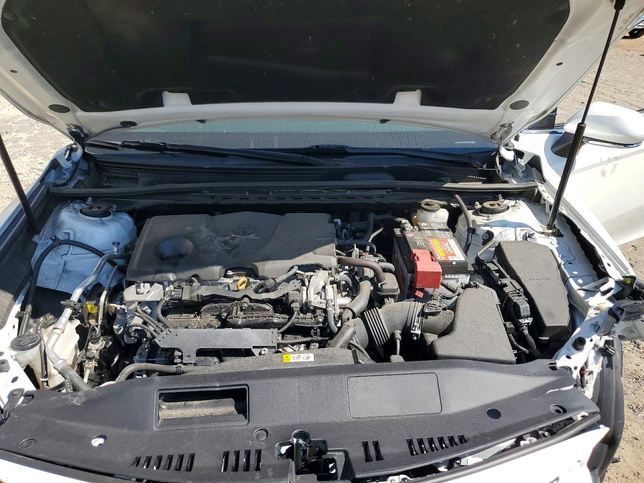 2019 TOYOTA CAMRY XLE photo 31