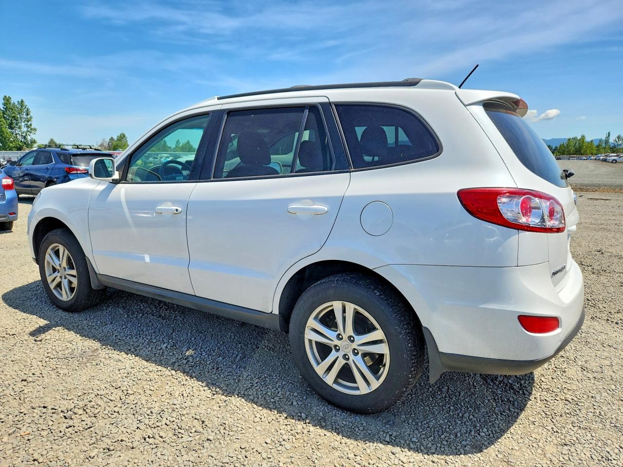 2012 HYUNDAI SANTA FE SE photo 4