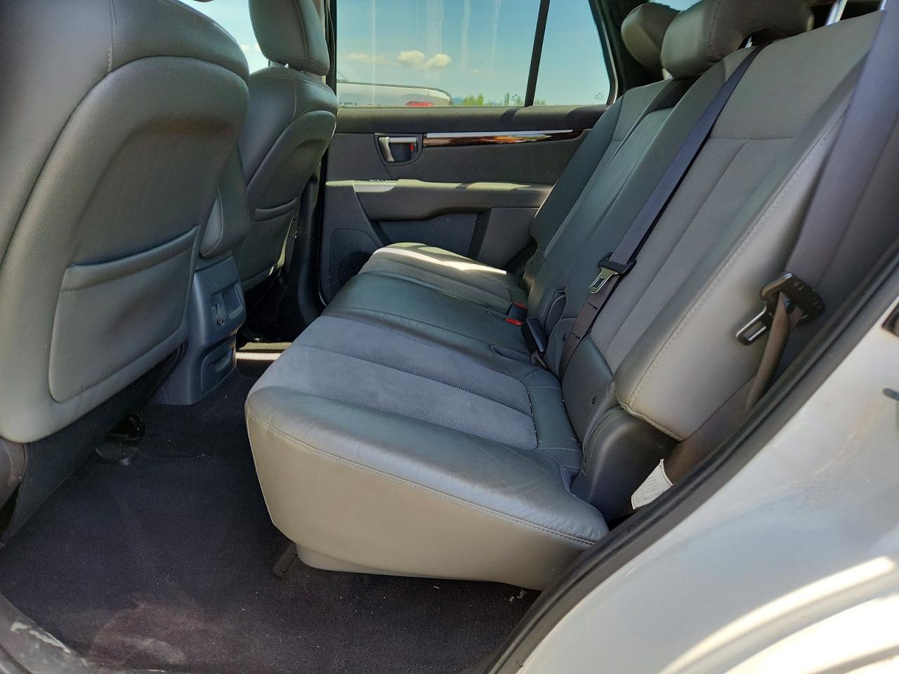 2012 HYUNDAI SANTA FE SE photo 31