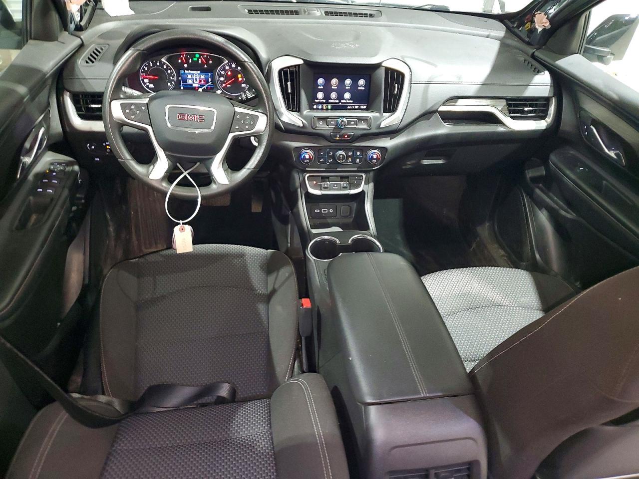 2024 GMC TERRAIN SLE photo 22