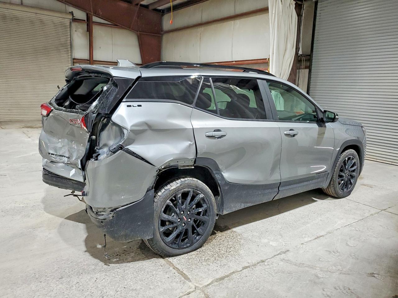 2024 GMC TERRAIN SLE photo 7