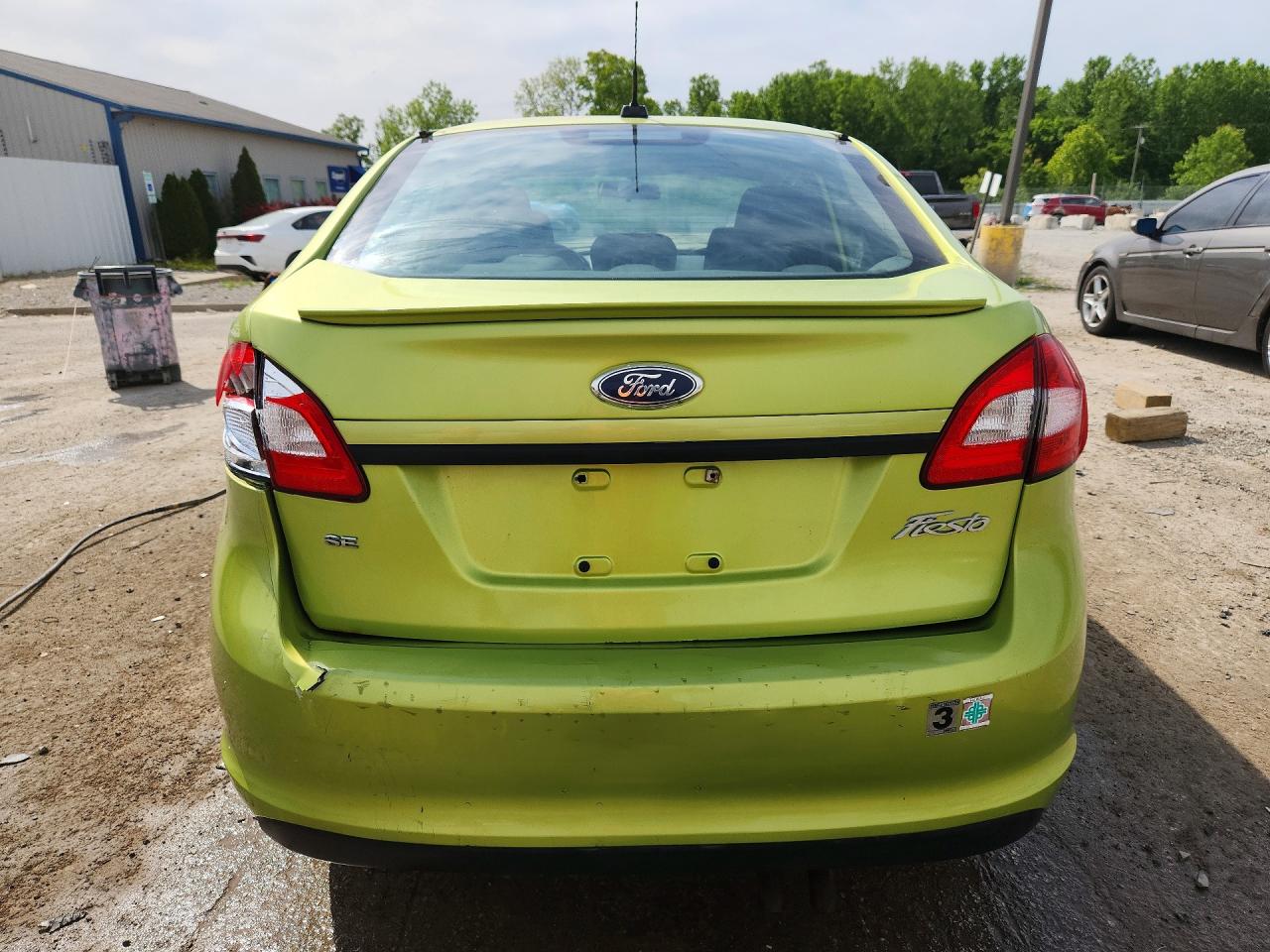 2011 FORD FIESTA SE photo 11