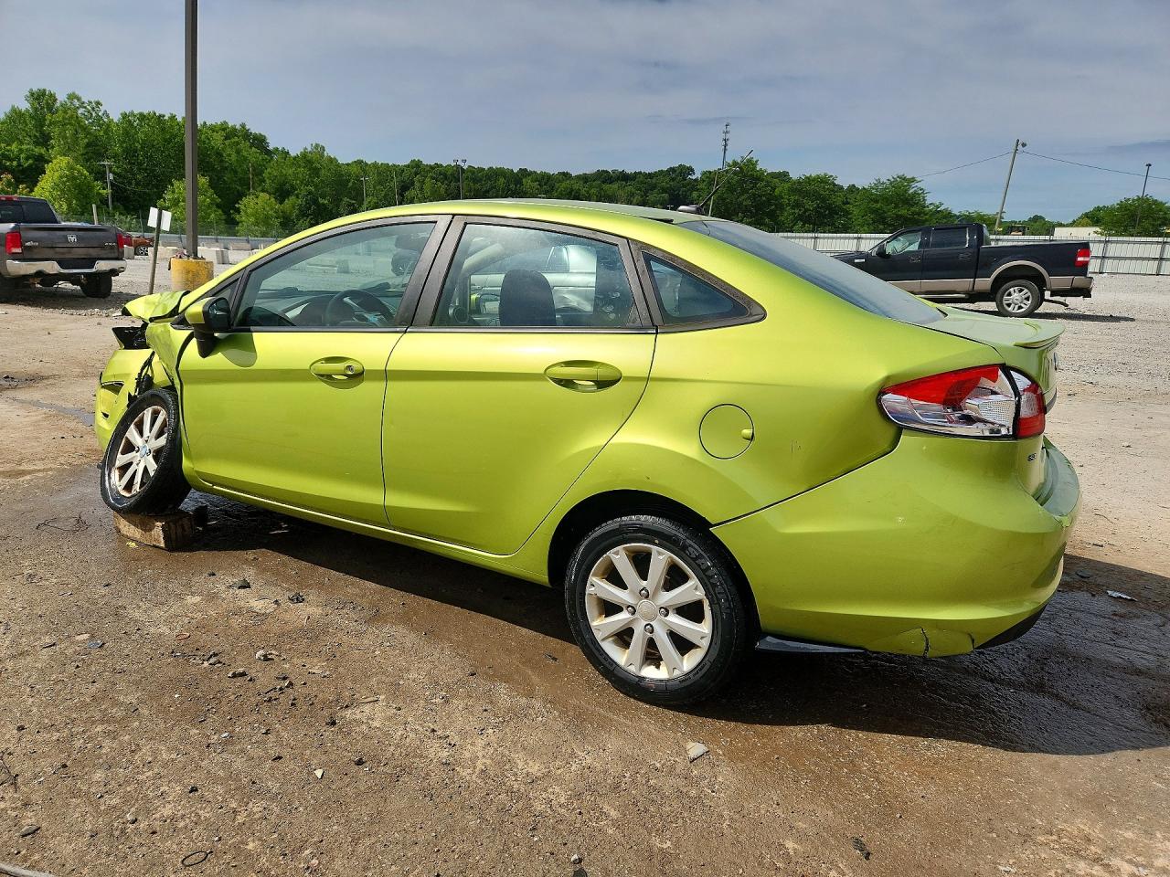 2011 FORD FIESTA SE photo 3
