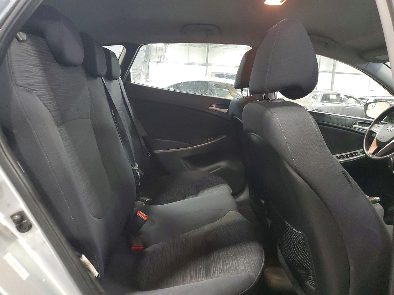 2015 HYUNDAI ACCENT GS photo 31