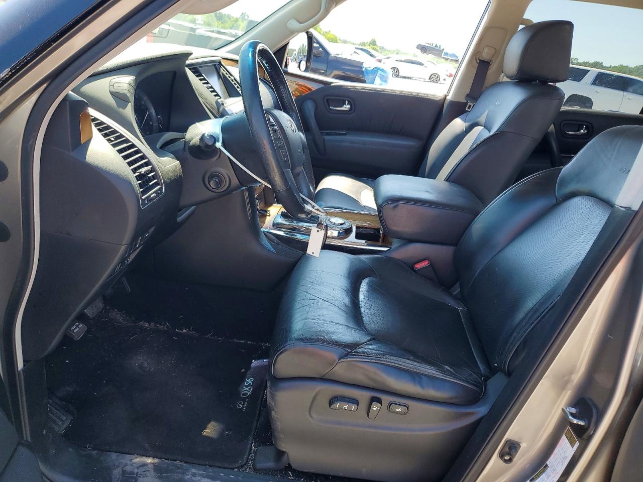 2012 INFINITI QX56 BASE photo 7