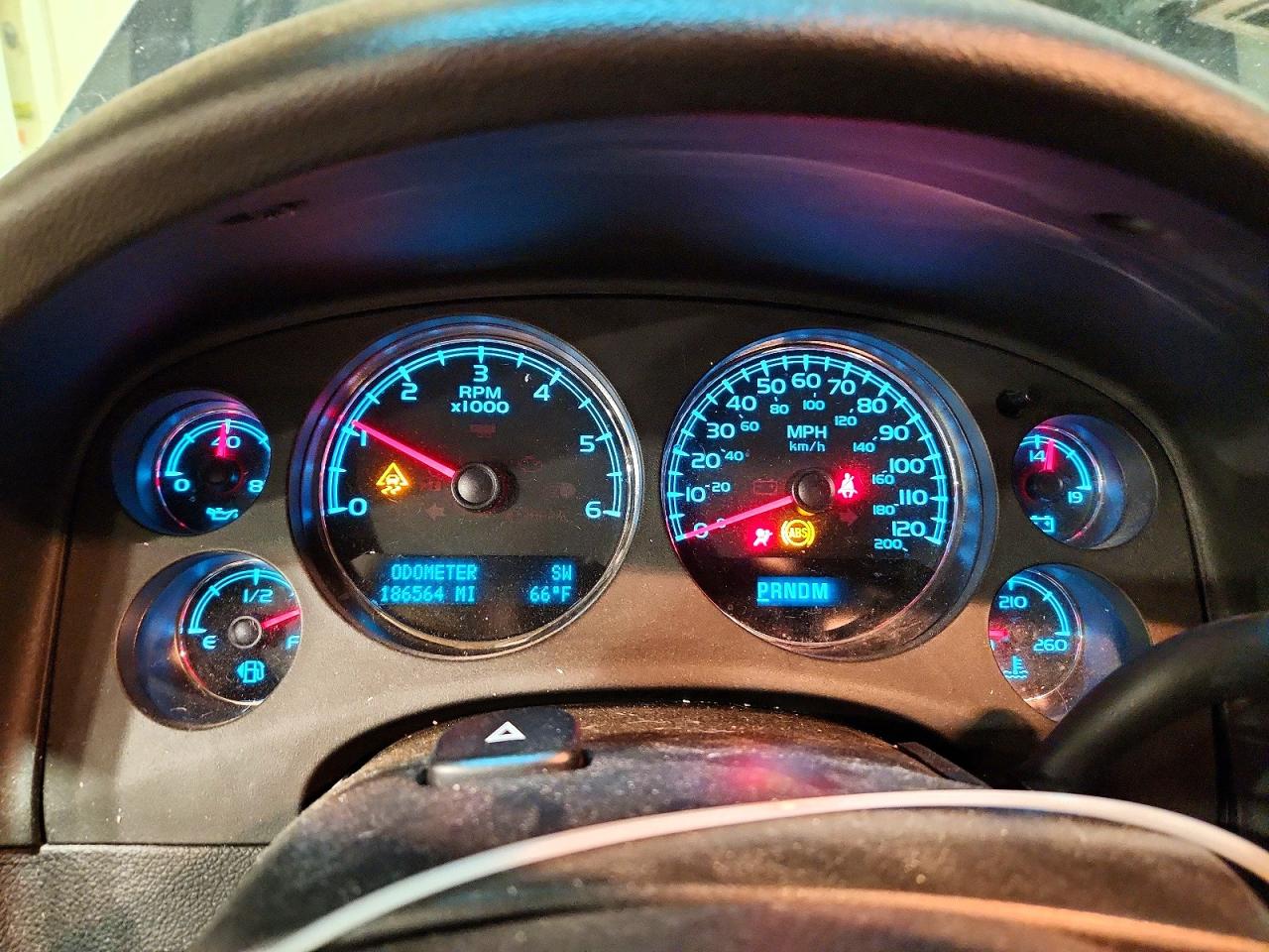 2010 CHEVROLET AVALANCHE LTZ photo 17