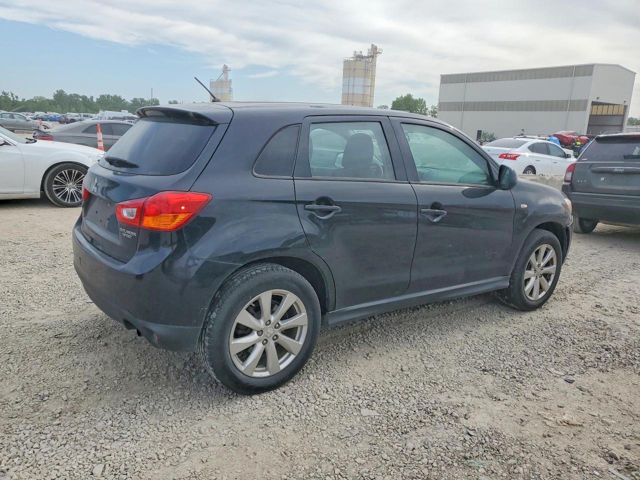 2015 MITSUBISHI OUTLANDER SPORT ES photo 3