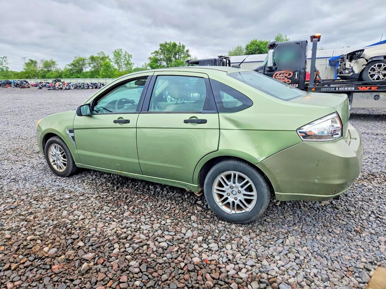 2008 FORD FOCUS SE photo 3