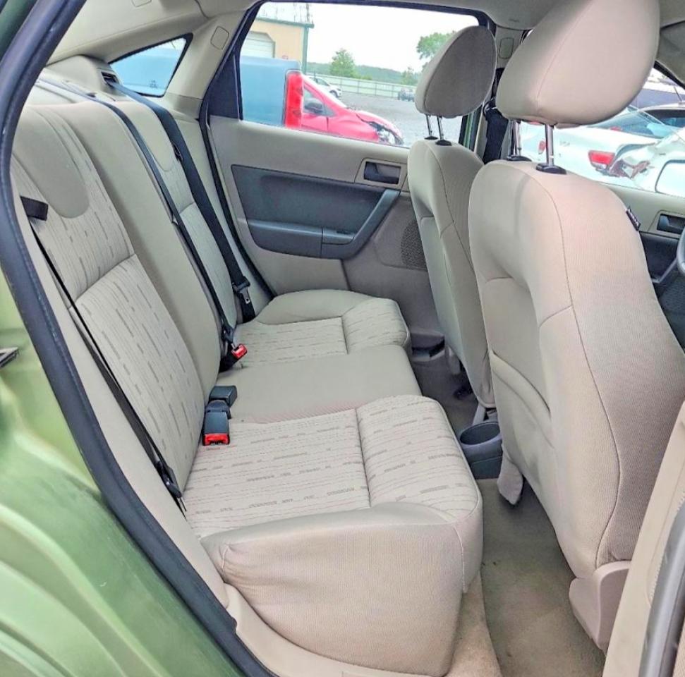 2008 FORD FOCUS SE photo 19