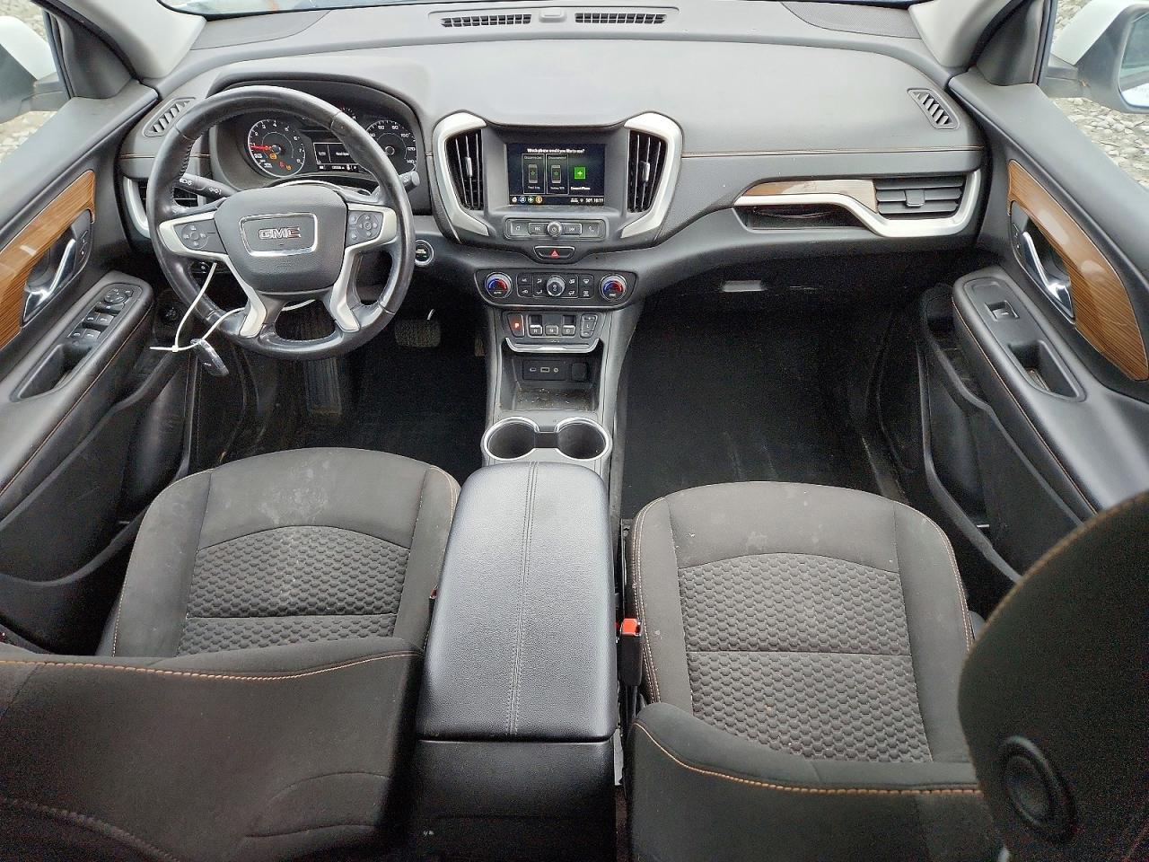 2018 GMC TERRAIN SLE photo 15