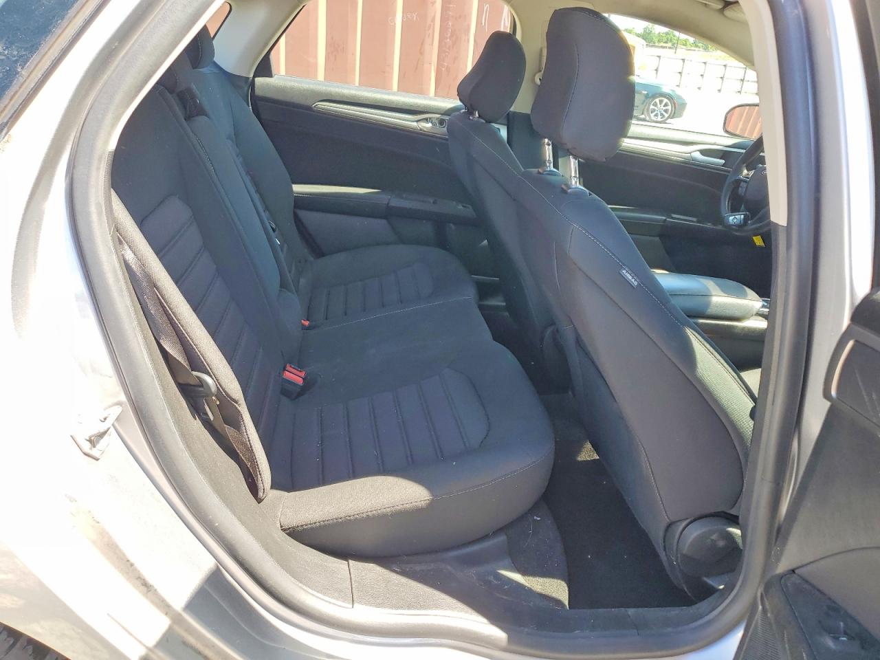 2020 FORD FUSION SE photo 19