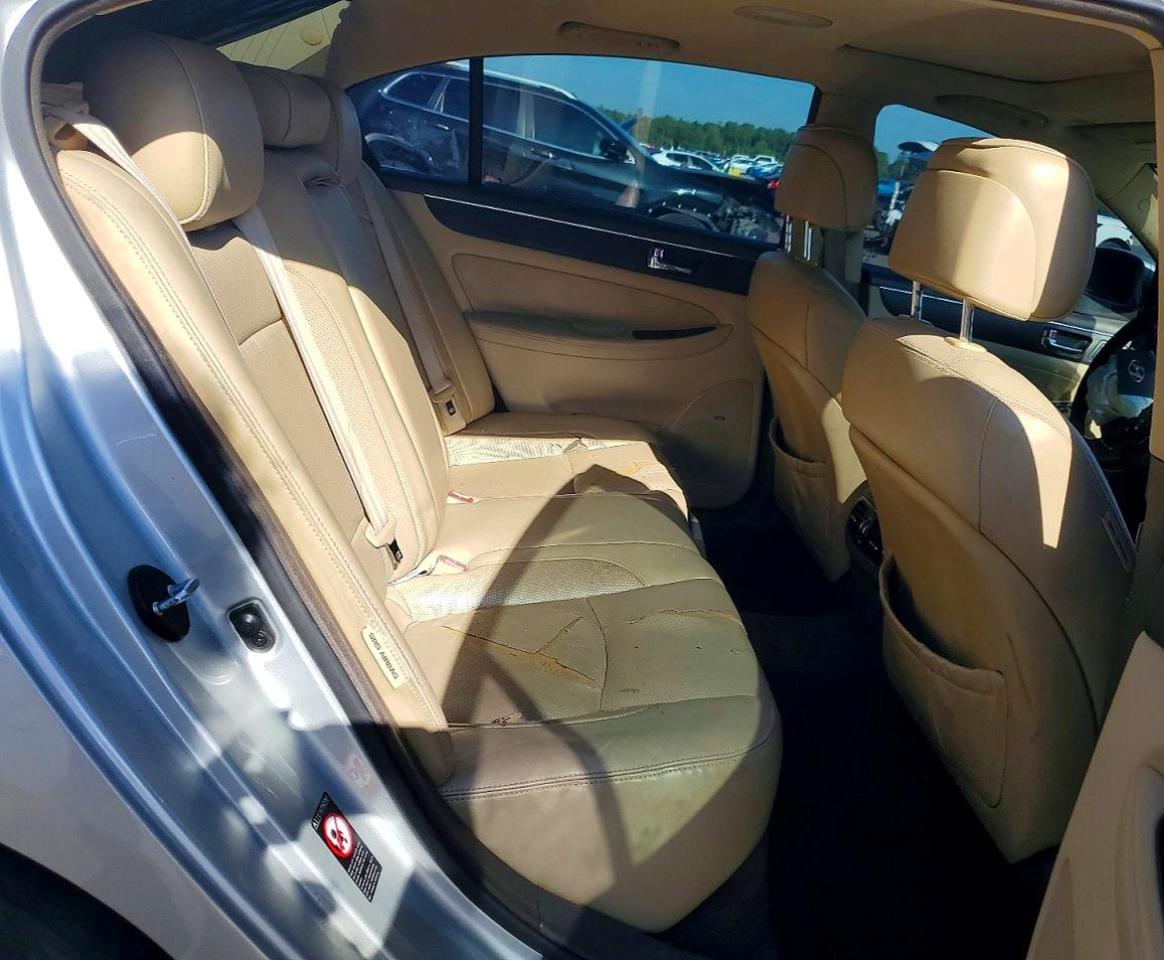 2011 HYUNDAI GENESIS 3.8L photo 28