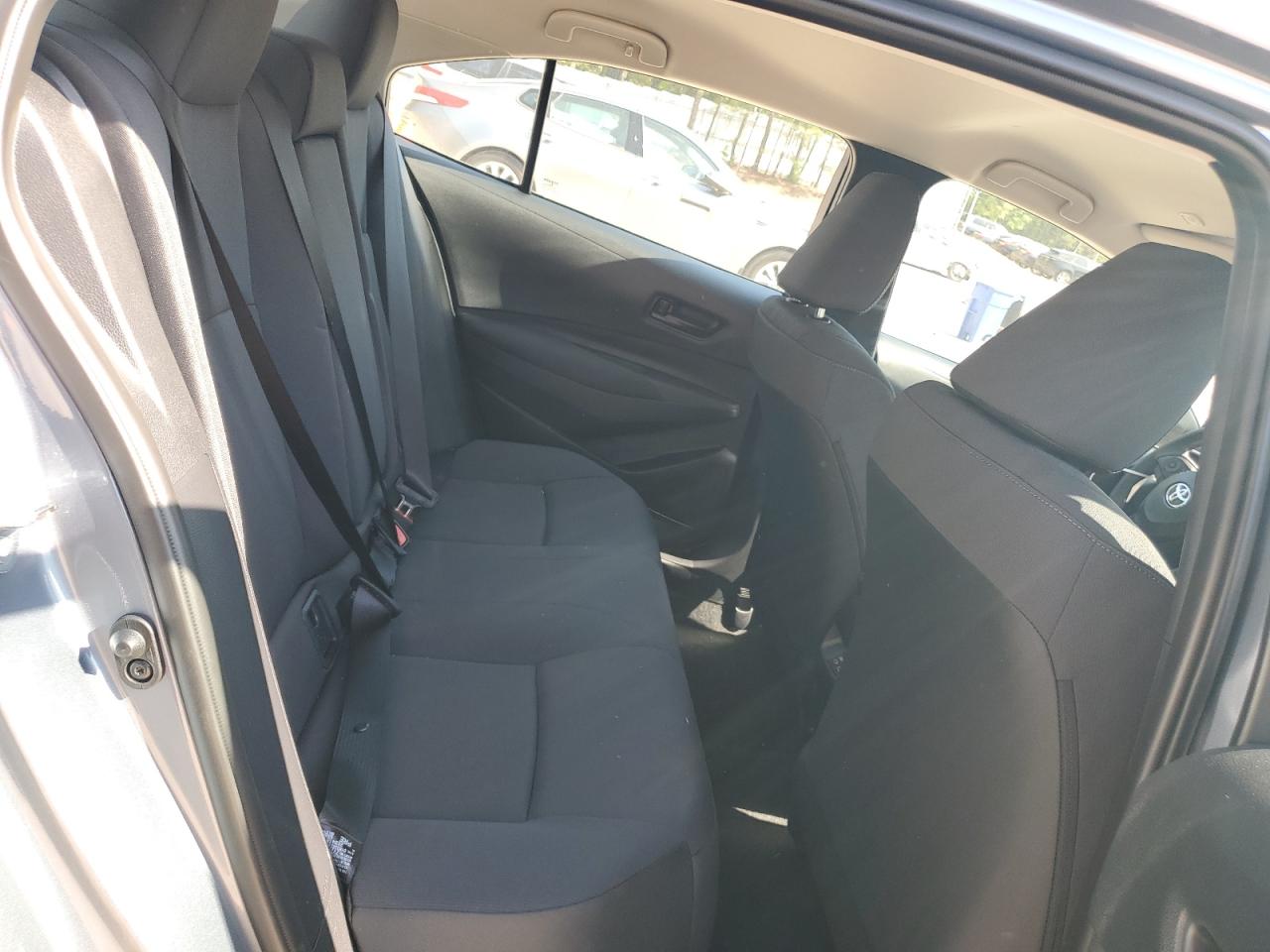 2025 TOYOTA COROLLA LE photo 19