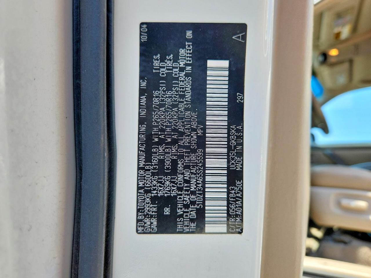 2005 TOYOTA SEQUOIA SR5 photo 14