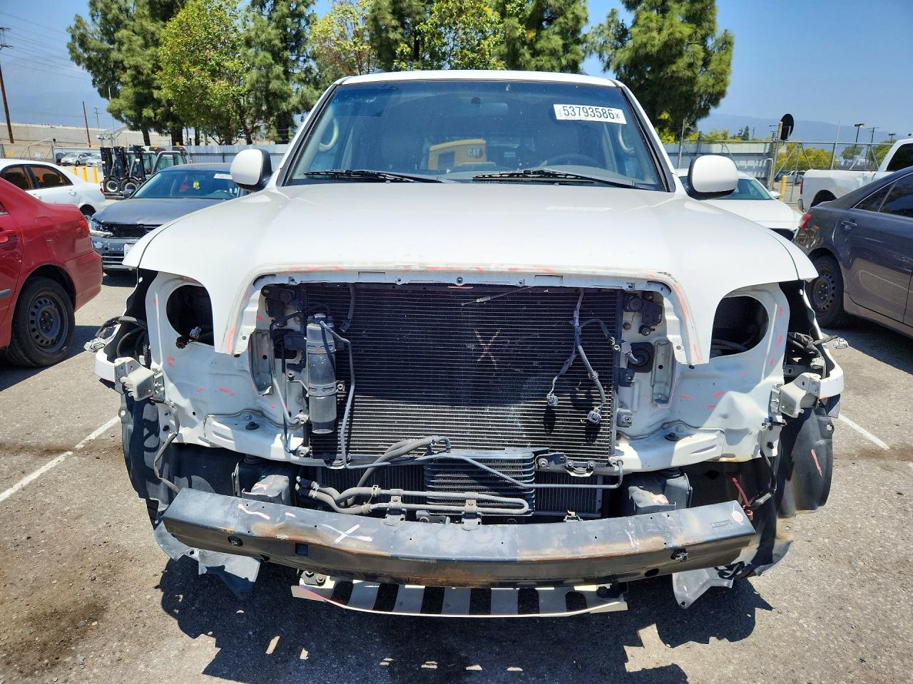 2005 TOYOTA SEQUOIA SR5 photo 5