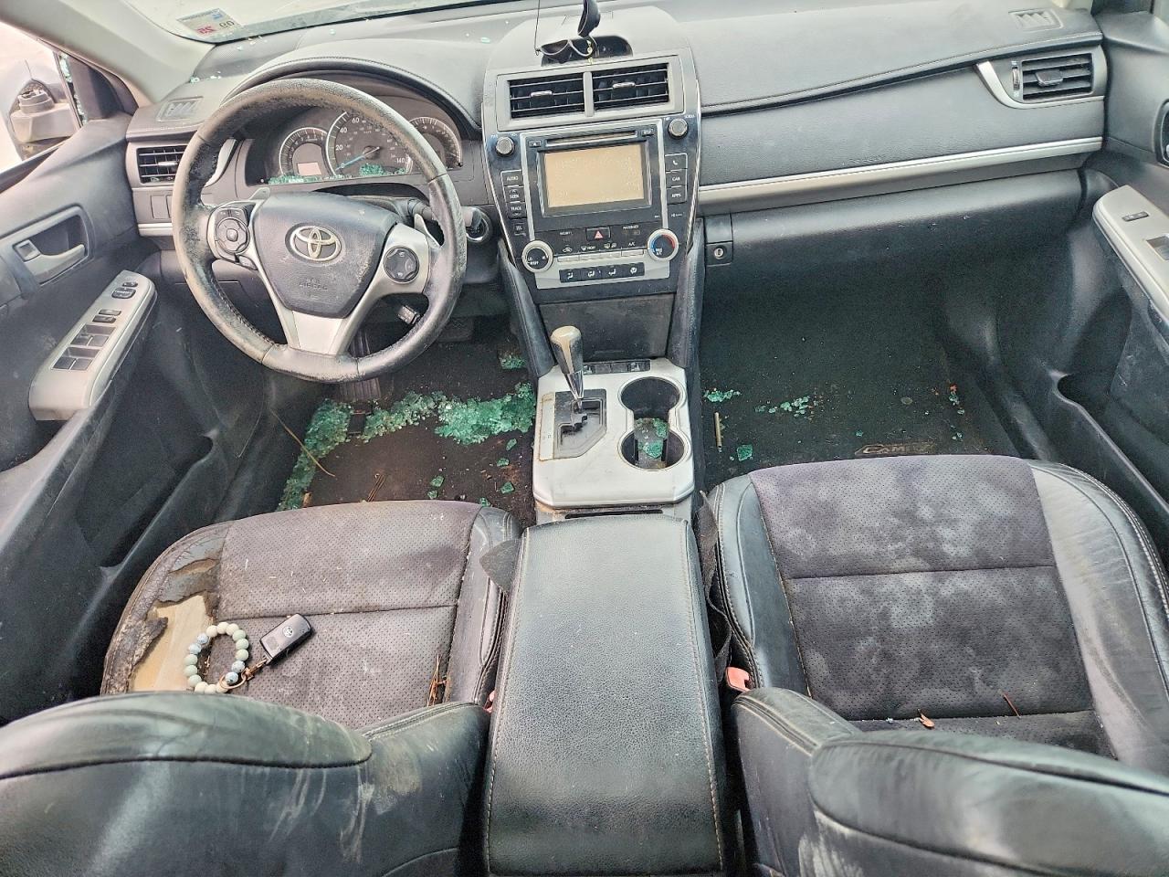 2012 TOYOTA CAMRY SE V6 photo 15