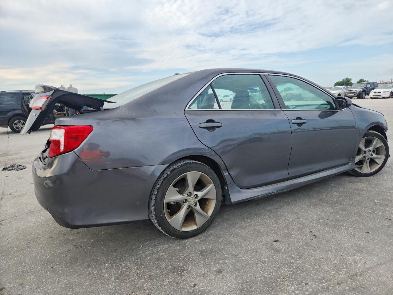 2012 TOYOTA CAMRY SE V6 photo 5