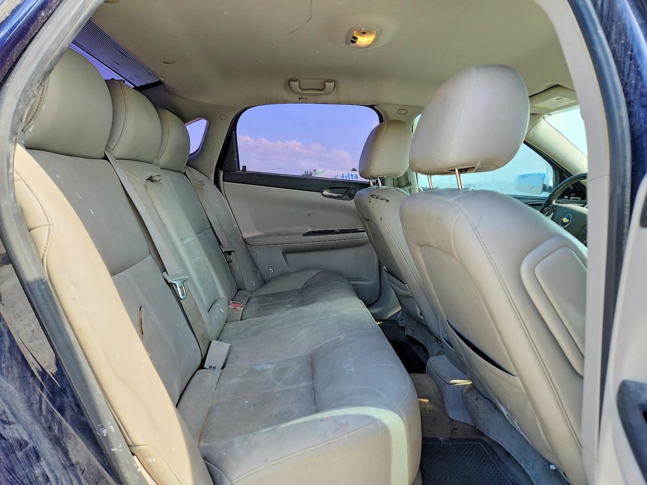 2011 CHEVROLET IMPALA LT photo 19