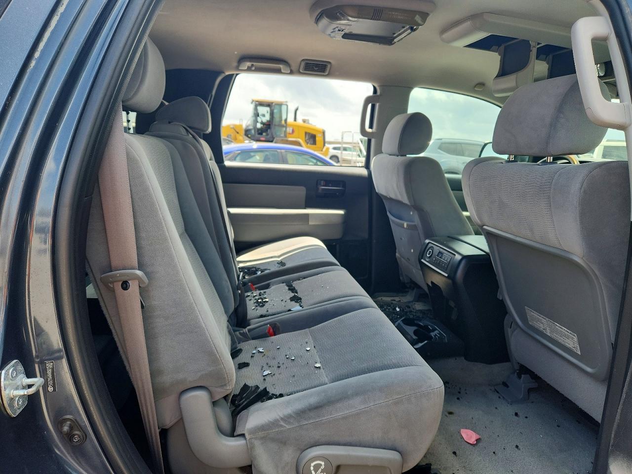 2008 TOYOTA SEQUOIA SR5 photo 31