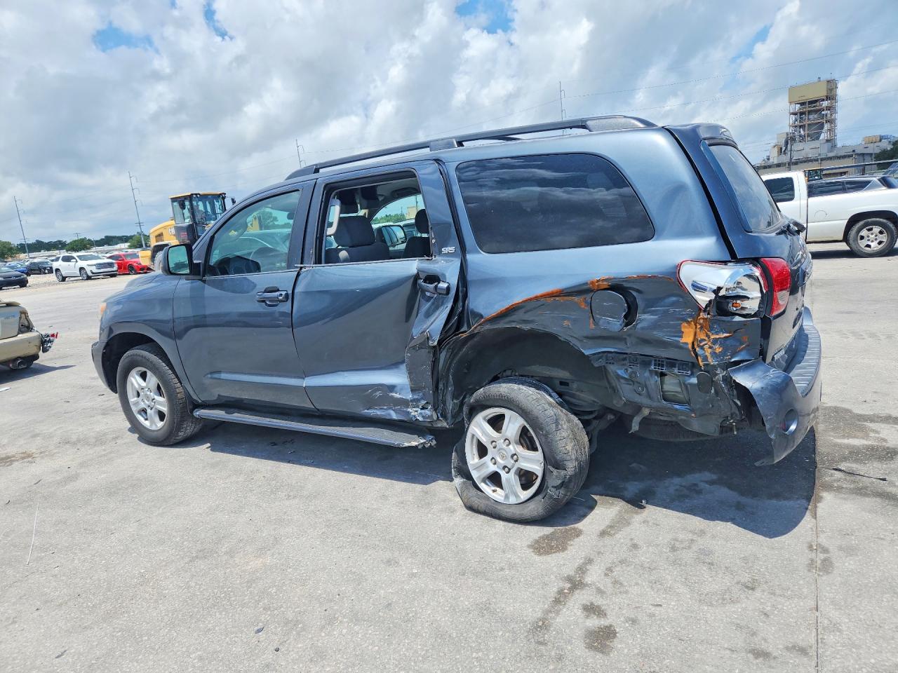 2008 TOYOTA SEQUOIA SR5 photo 4