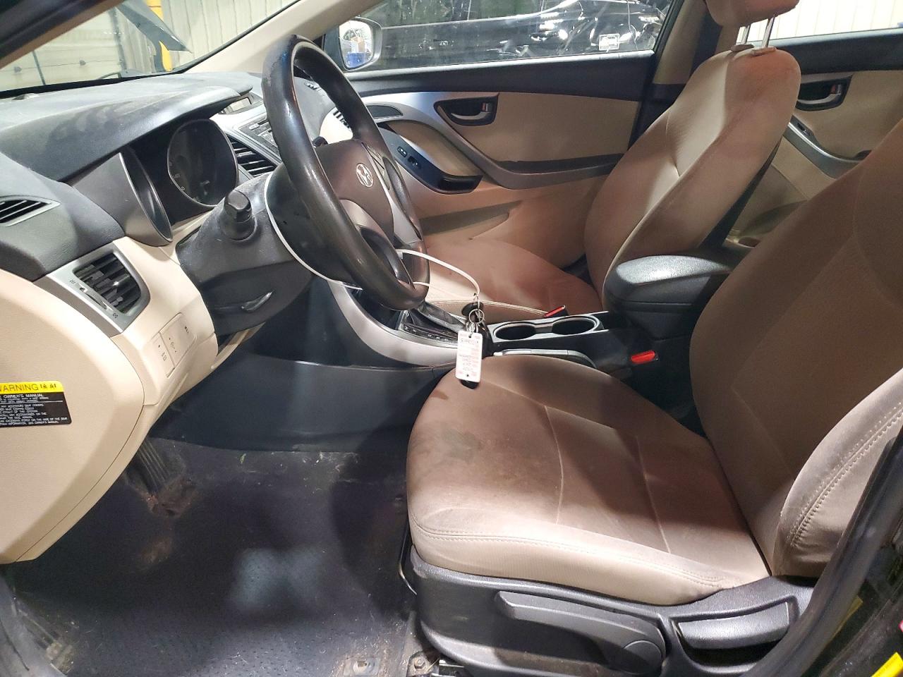 2016 HYUNDAI ELANTRA SE photo 19