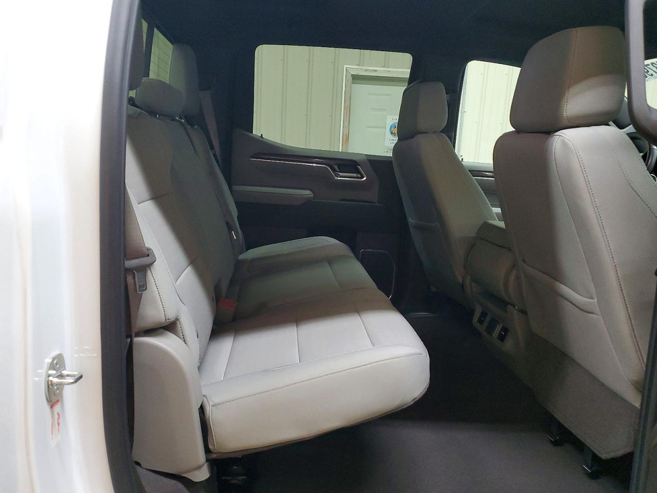 2024 CHEVROLET SILVERADO K1500 LT photo 19