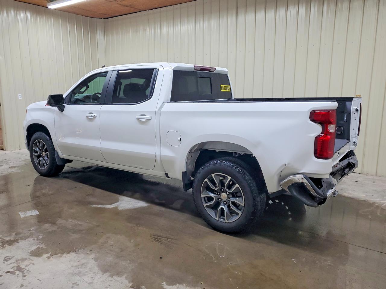 2024 CHEVROLET SILVERADO K1500 LT photo 3