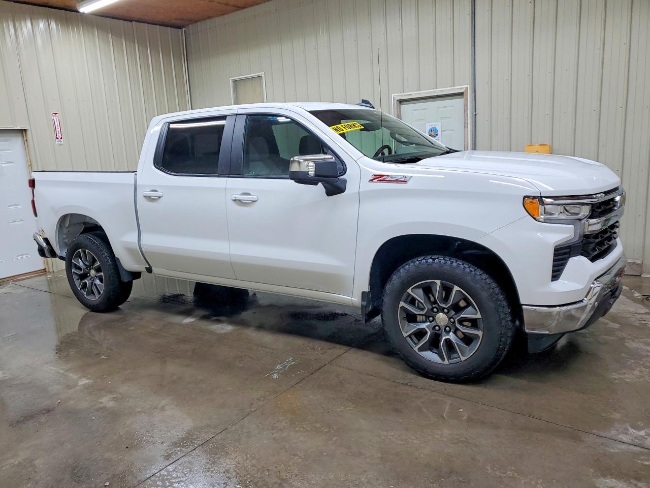 2024 CHEVROLET SILVERADO K1500 LT photo 7